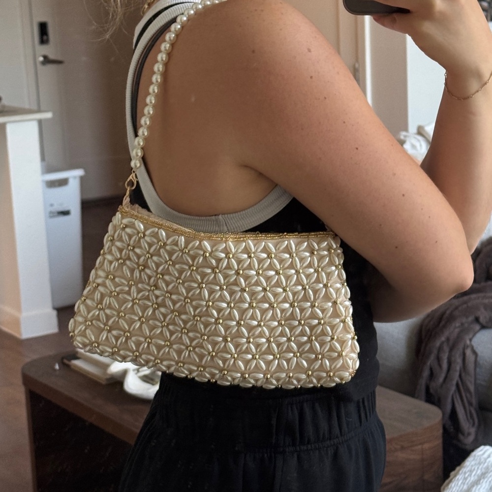 Beaded pearl shoulder hand bag